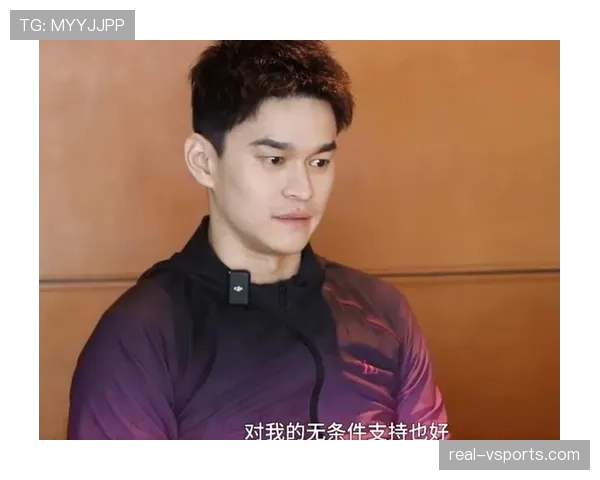 孙杨这生活,有比赛状态也有亿万豪宅间的煎熬,真是隔着屏幕都觉得人生两极了 孙杨这生活,有比赛状态也有亿万豪宅间的煎熬,真是隔着屏幕都觉得人生两极了