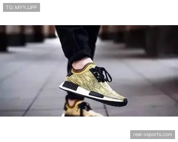德约昨天穿运动鞋逛名牌店,服务员都懵了这阵仗谁能买得起? 德约昨天穿运动鞋逛名牌店,服务员都懵了这阵仗谁能买得起?